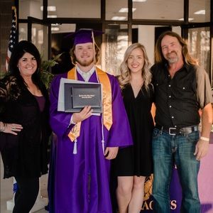 Meet your Posher, Grace